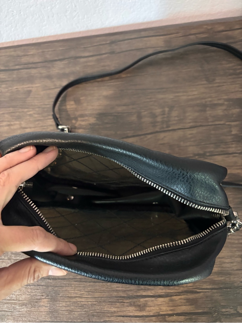 Must bundle Handbag purse - Picture 3 of 4